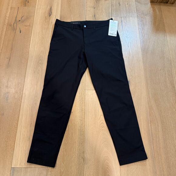 Lululemon ABC Slim Fit Trouser. 5 Pocket Pant Performance Golf Pant. Preppy.